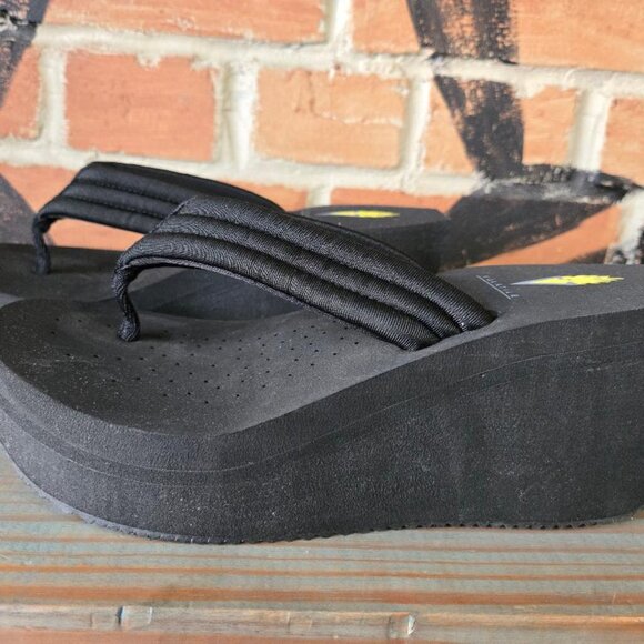 New Volatile Zoe Sandal Size 9 - Picture 2 of 2
